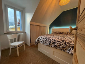 Chambre avec bureau proche du tram